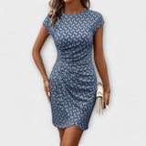 Emma - Vestido de manga curta com corte tulipa e estampado em todo o lado