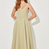 Amélia™ | Vestido Midi Intemporal e Fluido